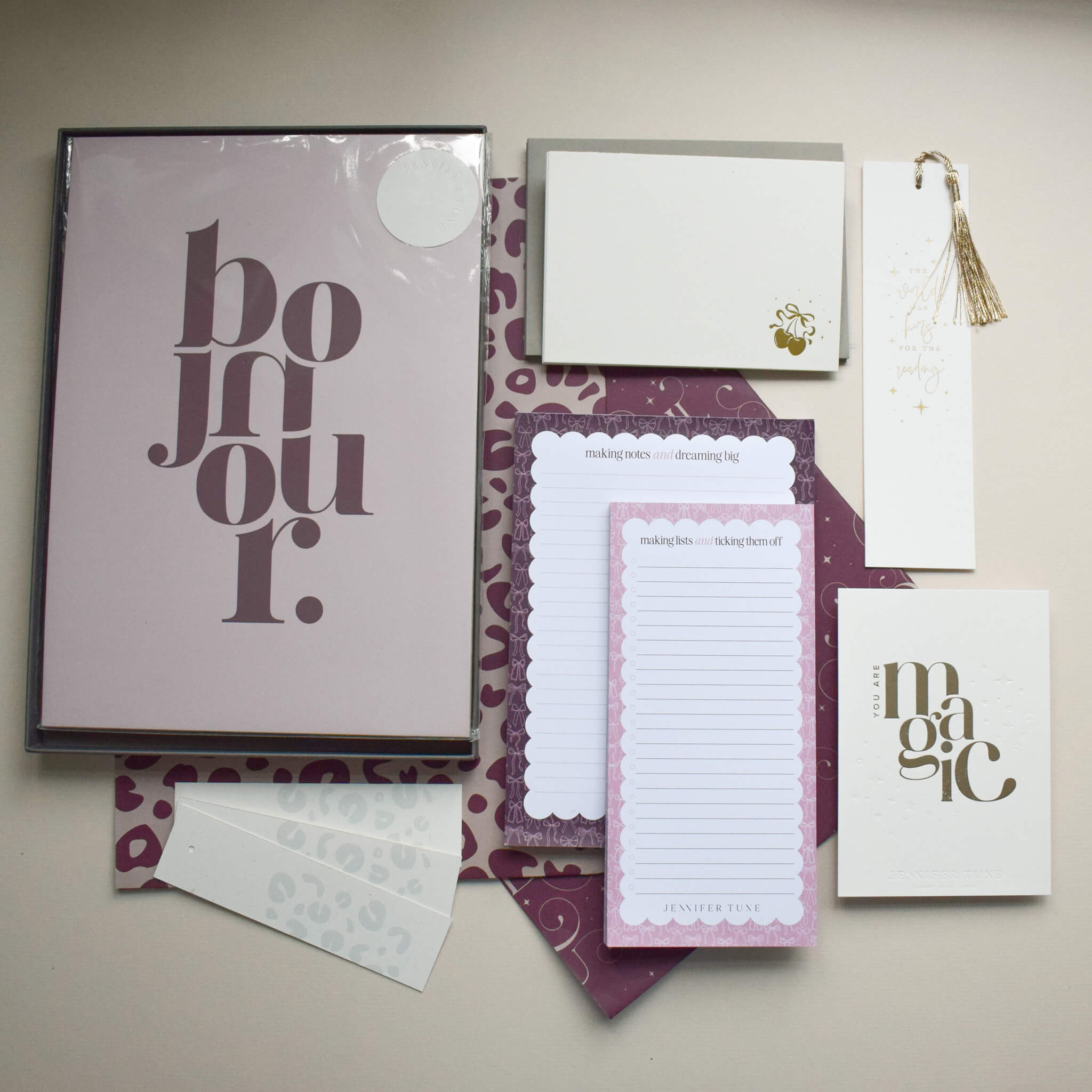 Luxury Stationery Gift Box For Her31.jpg