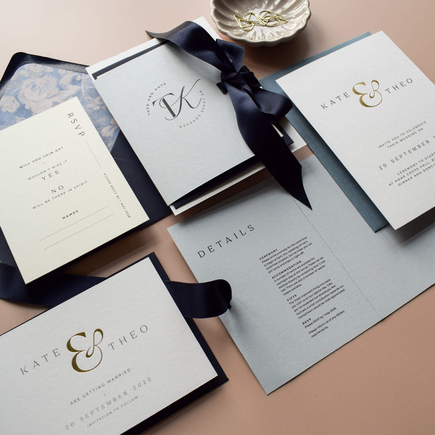 The Ampersand - Three Card Suite