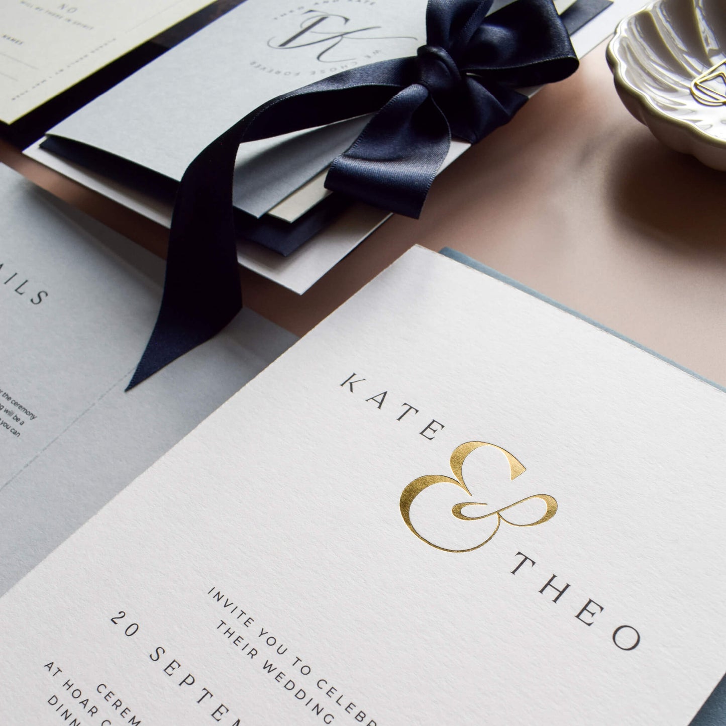 The Ampersand - Three Card Suite