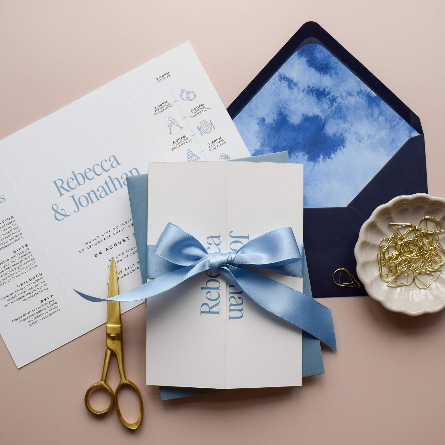 The Lumina Gatefold Sample