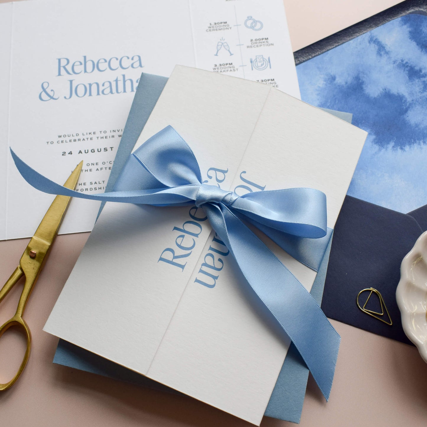 The Lumina Gatefold Sample